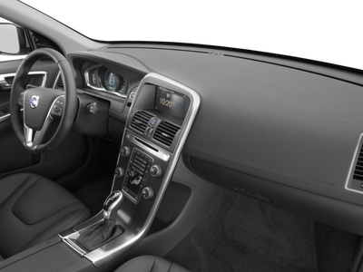2017 Volvo XC60 T5 Dynamic