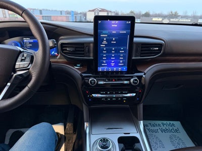 2023 Ford Explorer King Ranch