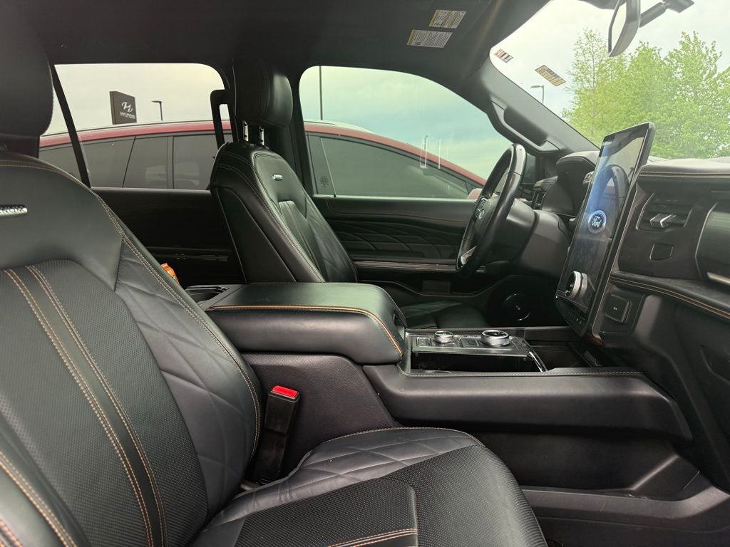 2022 Ford Expedition Platinum