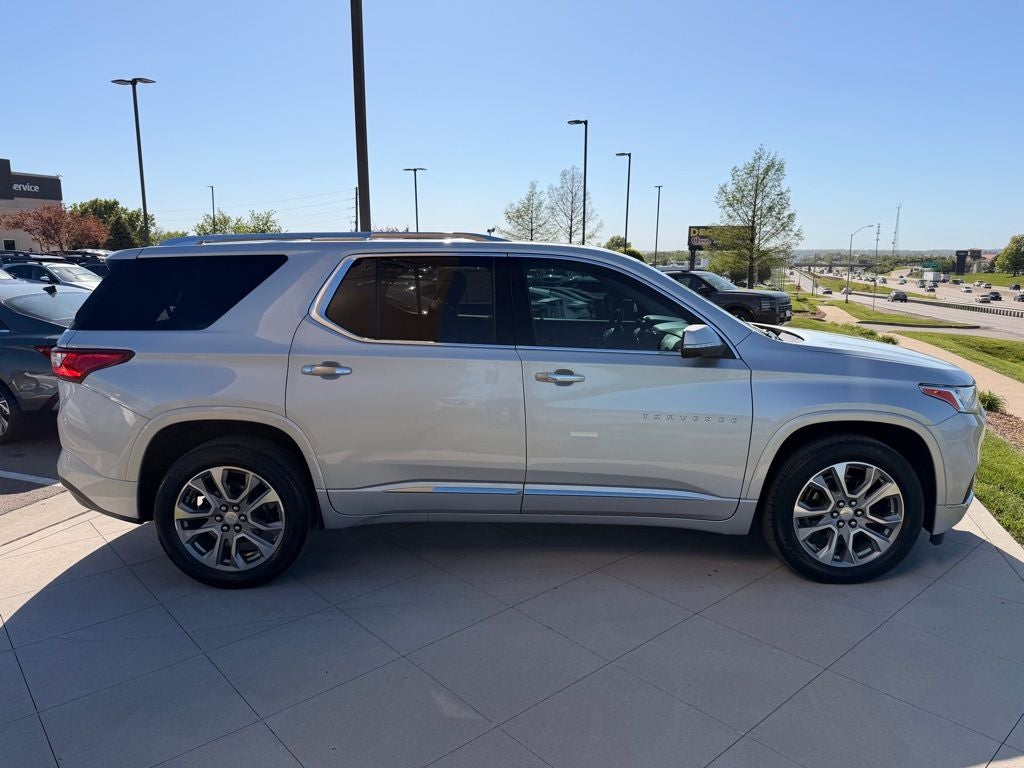 2021 Chevrolet Traverse Premier