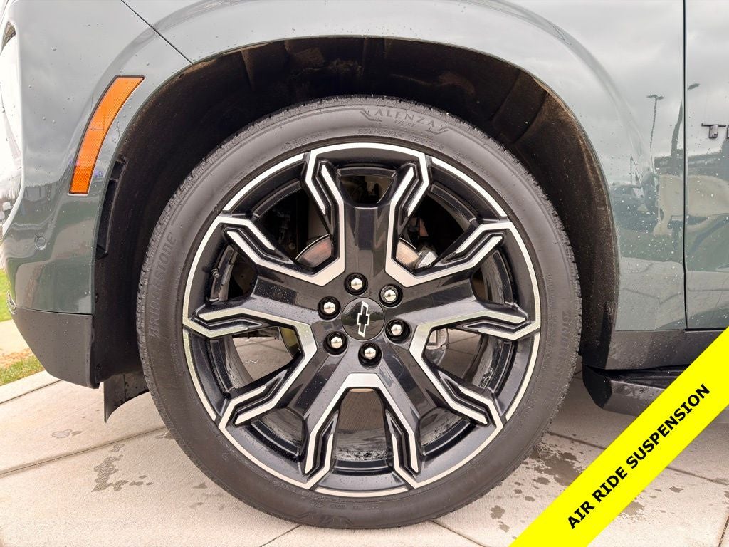 2025 Chevrolet Tahoe RST