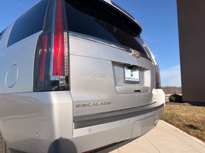 2019 Cadillac Escalade Luxury