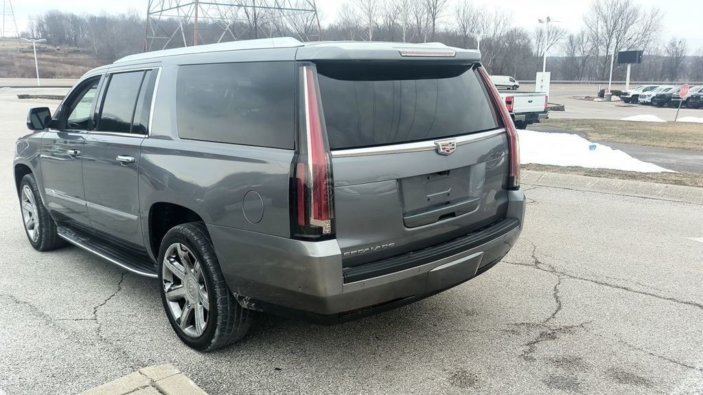 2018 Cadillac Escalade ESV Luxury