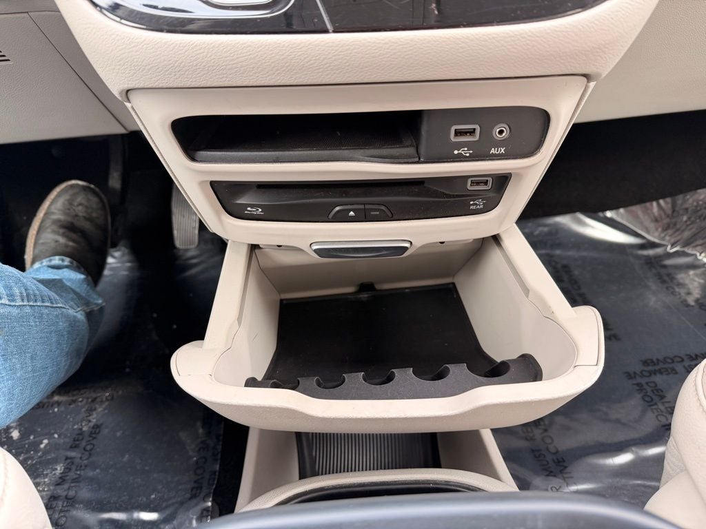 2017 Chrysler Pacifica Touring L Plus