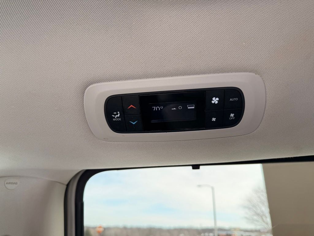 2017 Chrysler Pacifica Touring L Plus