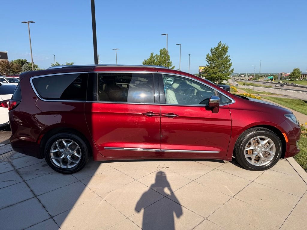 2017 Chrysler Pacifica Limited