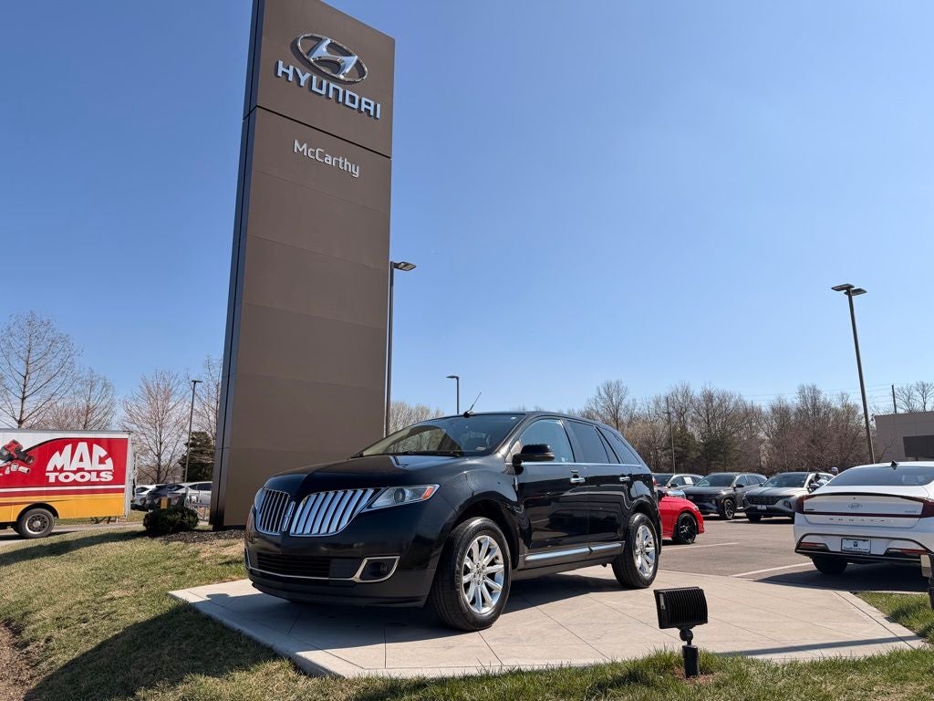 2013 Lincoln MKX Base