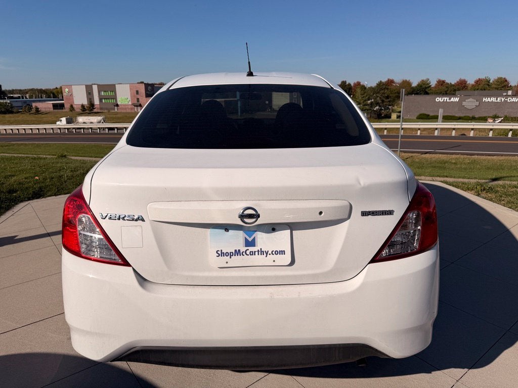 2015 Nissan Versa 1.6 S