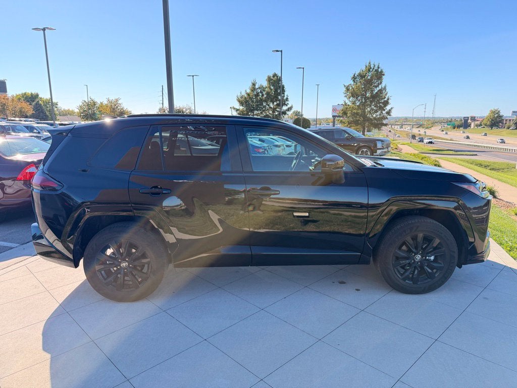 2026 Toyota RAV4 SE