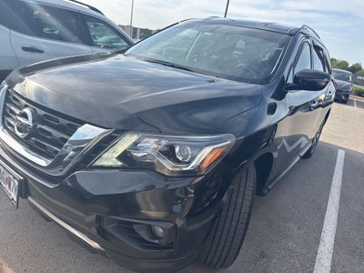 2017 Nissan Pathfinder SV