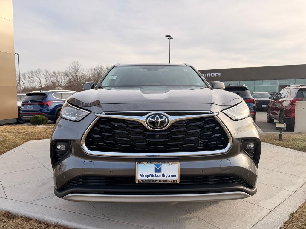 2021 Toyota Highlander Platinum