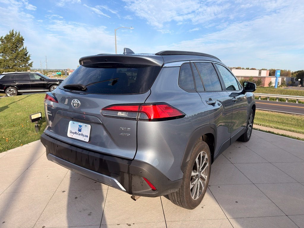 2024 Toyota Corolla Cross XLE