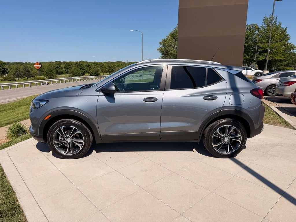 2022 Buick Encore GX Select