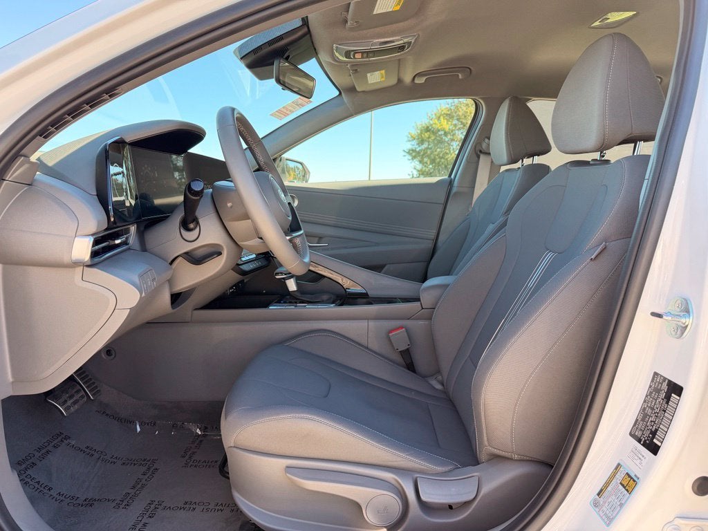 2025 Hyundai Elantra Hybrid SEL Sport