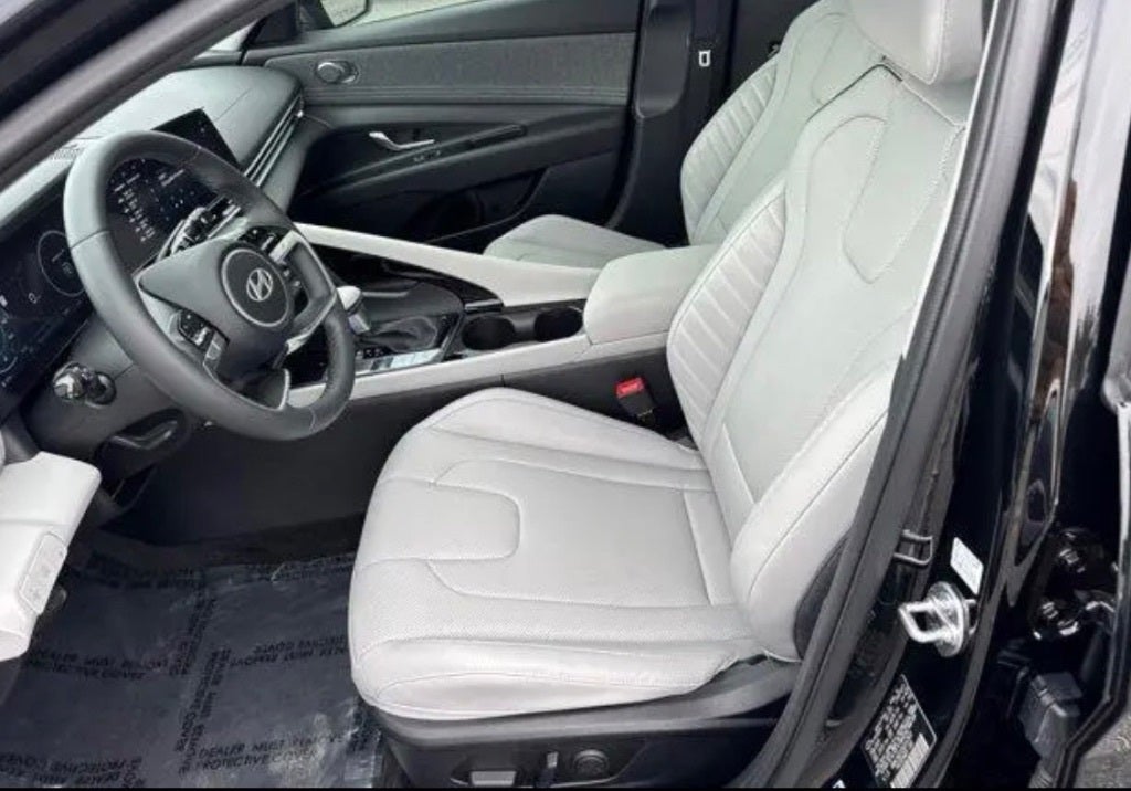 2025 Hyundai Elantra Hybrid Limited