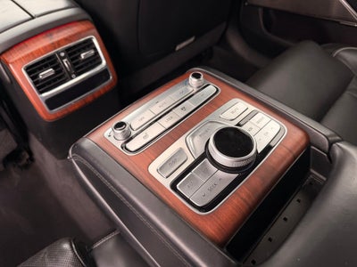 2020 Kia K900 Luxury