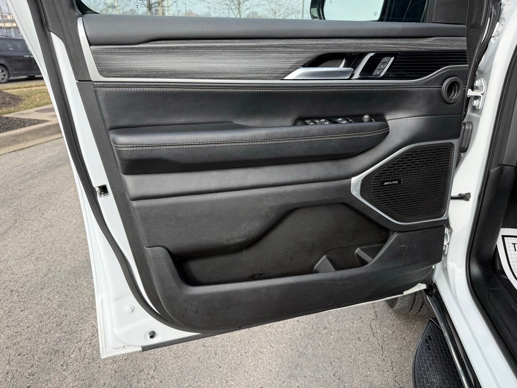 2023 Jeep Wagoneer Series III