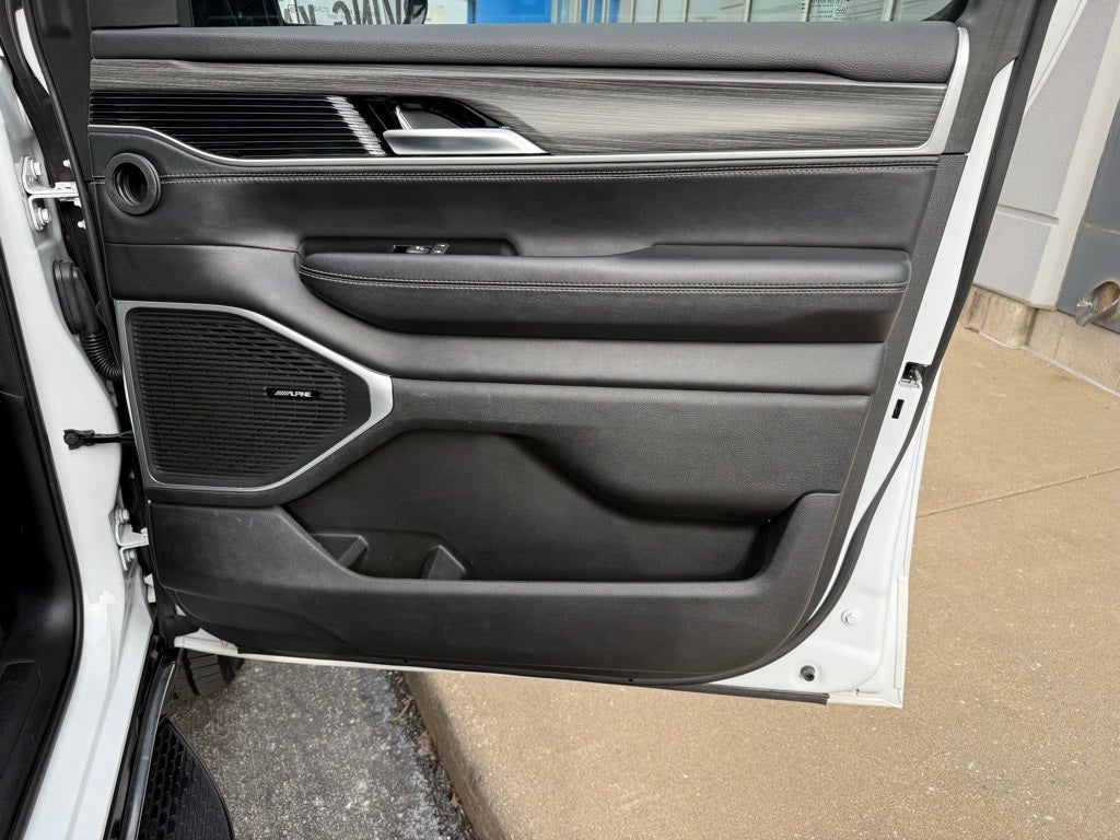 2023 Jeep Wagoneer Series III