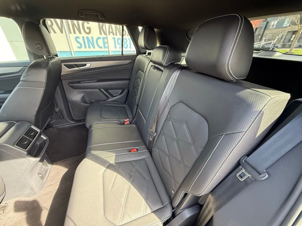 2025 Volkswagen Atlas Cross Sport 2.0T SE w/Technology