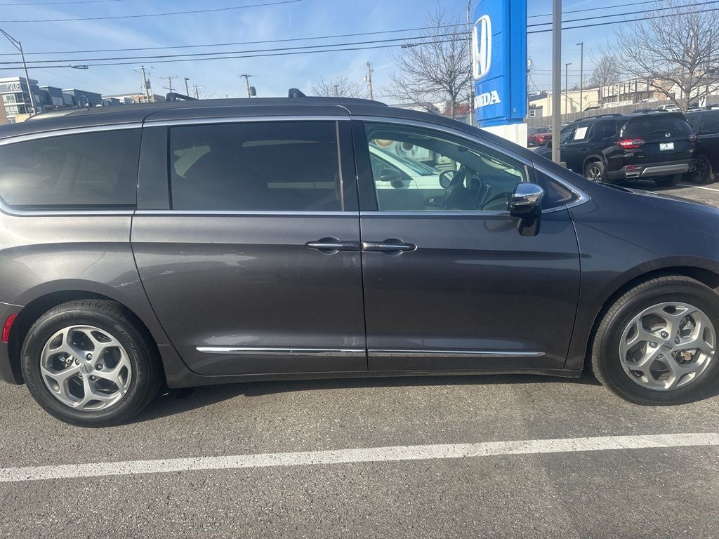 2023 Chrysler Pacifica Limited