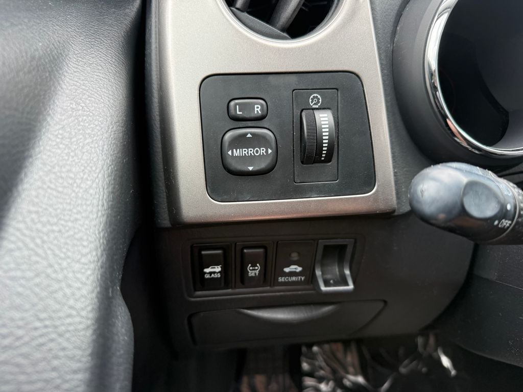 2007 Toyota Matrix Base