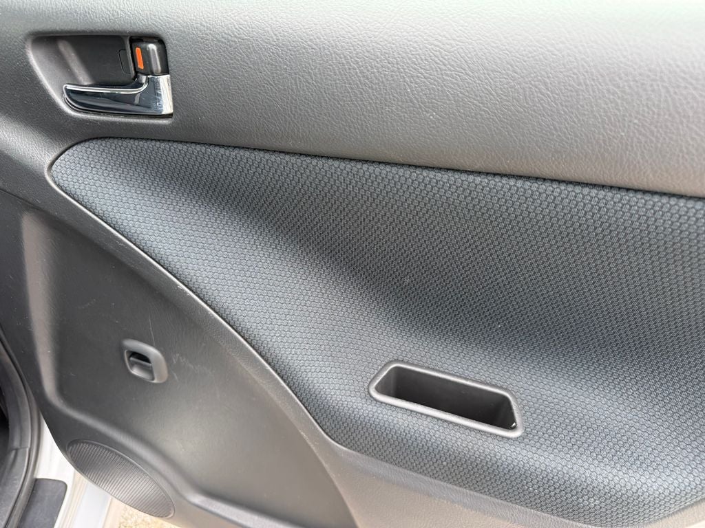 2007 Toyota Matrix Base