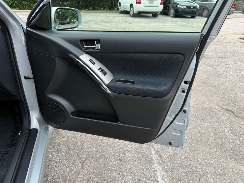 2007 Toyota Matrix Base
