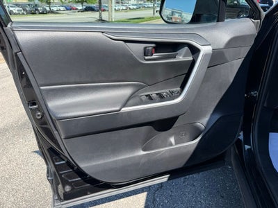 2020 Toyota RAV4 LE AWD