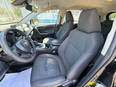 2020 Toyota RAV4 LE AWD