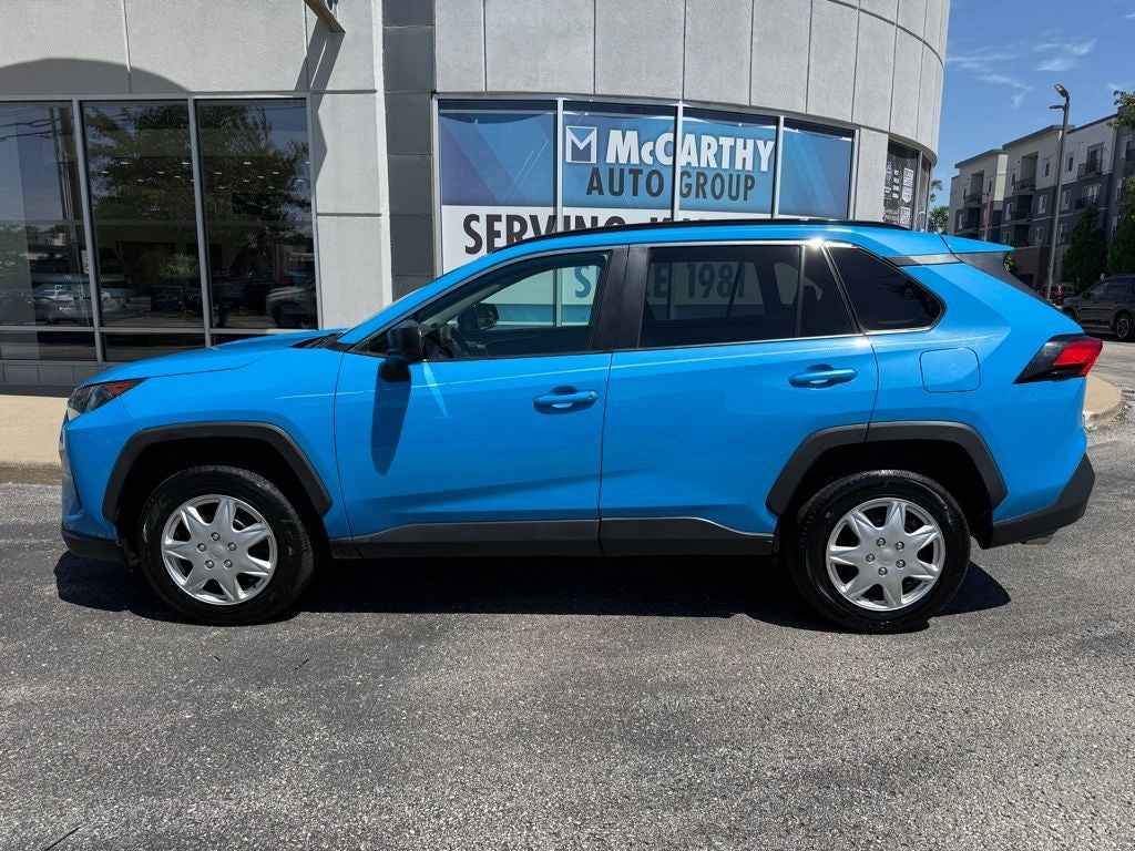 2020 Toyota RAV4 LE