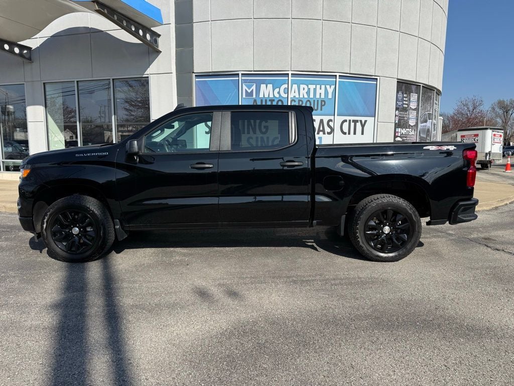 2024 Chevrolet Silverado 1500 Custom