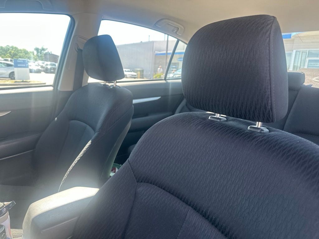 2011 Subaru Legacy 2.5i Premium