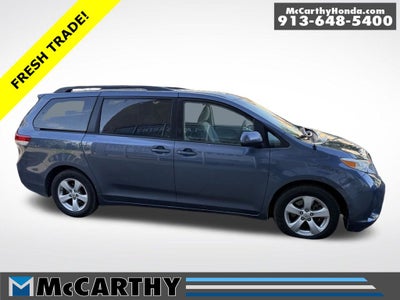 2013 Toyota Sienna LE 8 Passenger