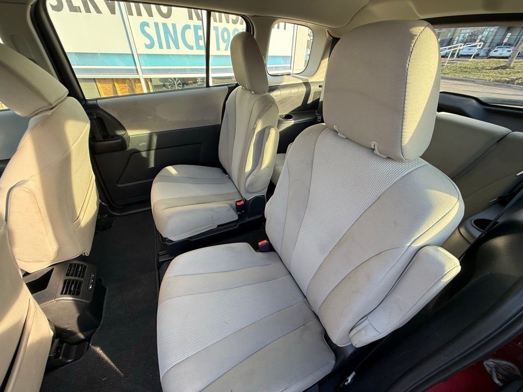 2013 Mazda Mazda5 Sport