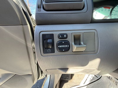 2004 Toyota Corolla LE