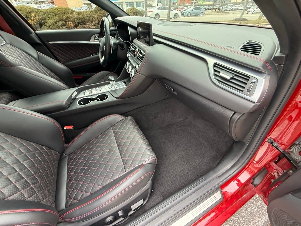 2023 Genesis G70 3.3T