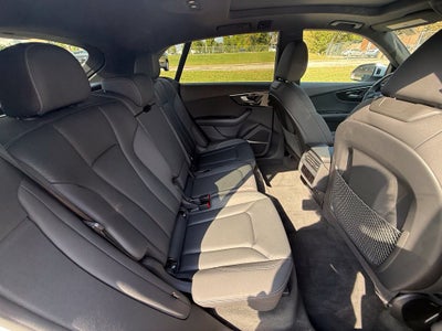 2022 Audi Q8 55 Prestige quattro