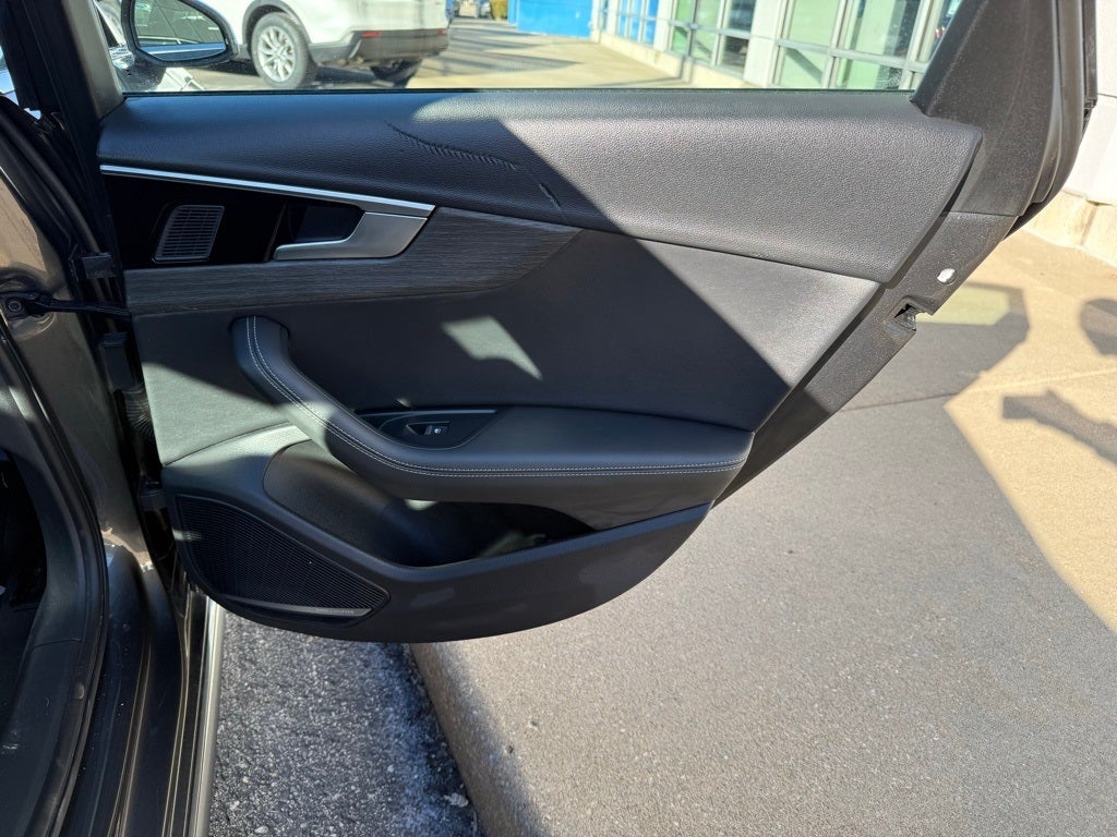 2024 Audi A4 45 S line Premium Plus quattro