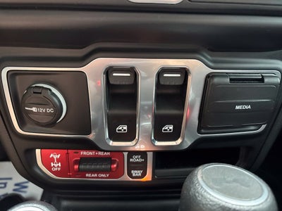 2023 Jeep Wrangler 2-Door Rubicon 4x4