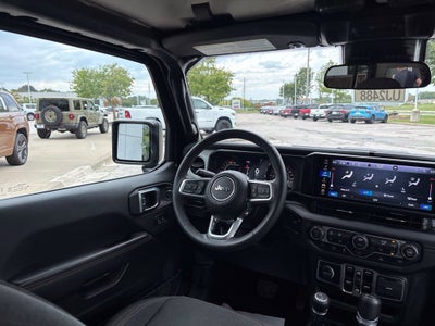 2025 Jeep Wrangler 4-Door Sahara 4x4
