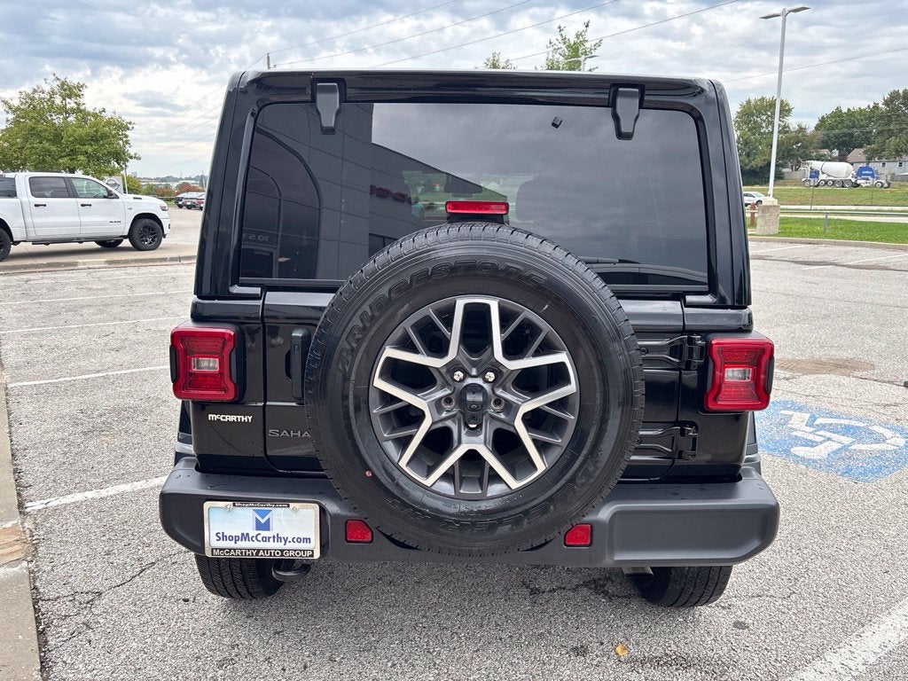 2025 Jeep Wrangler 4-Door Sahara 4x4