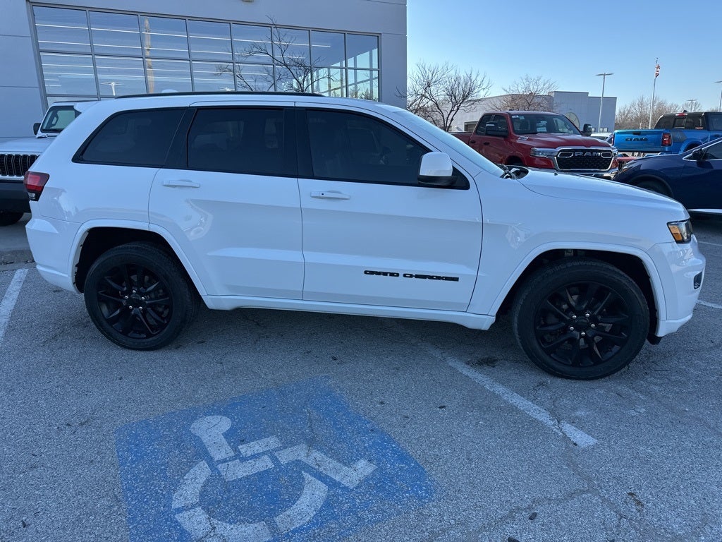 2020 Jeep Grand Cherokee Altitude