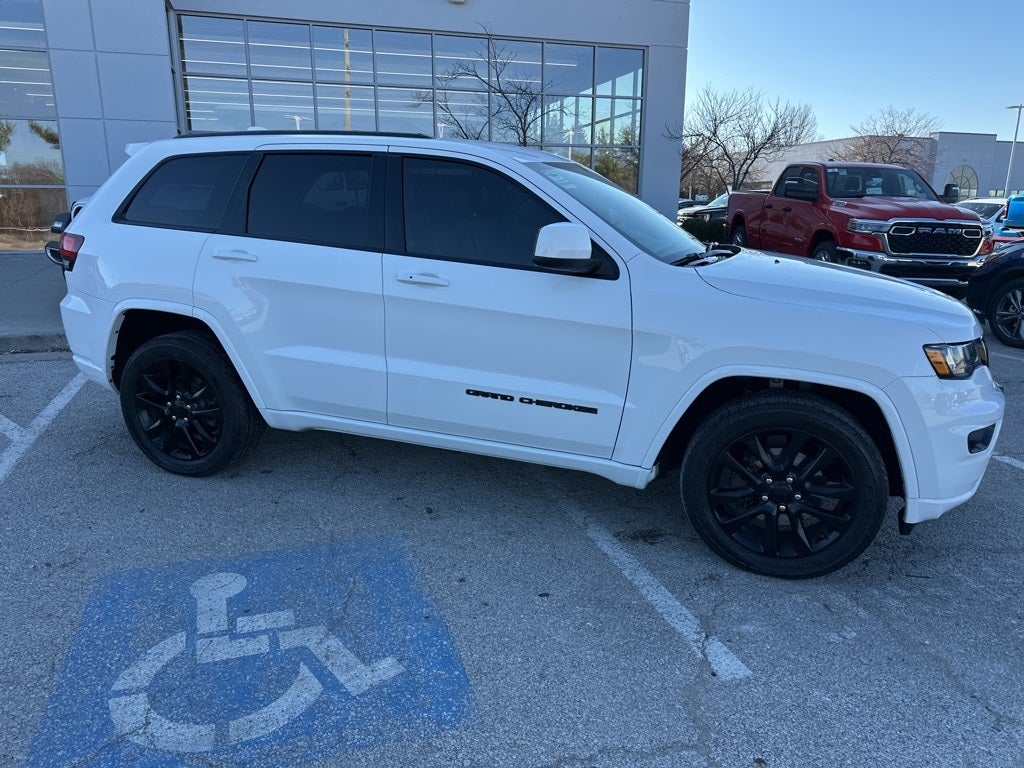 2020 Jeep Grand Cherokee Altitude