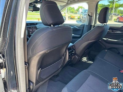 2023 Jeep Grand Cherokee Laredo 4x4