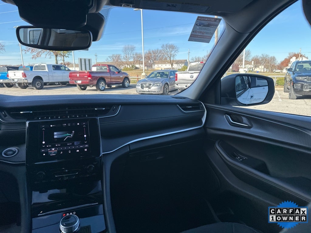 2024 Jeep Grand Cherokee Laredo