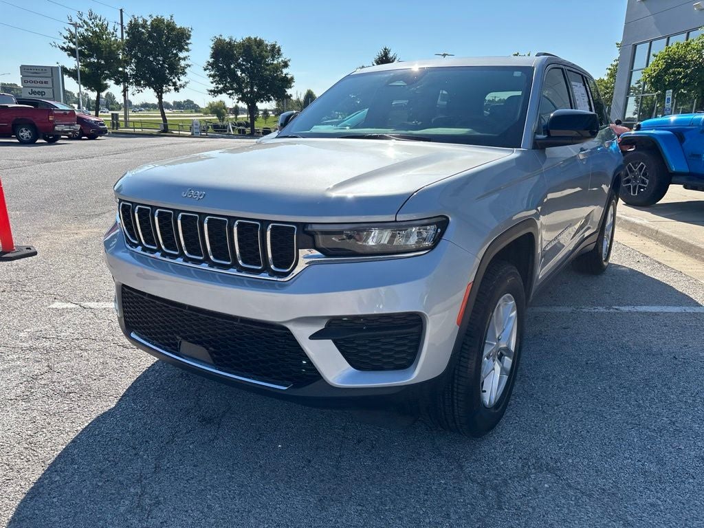 2024 Jeep Grand Cherokee Laredo X 4x4