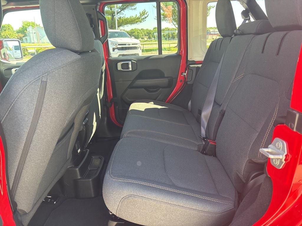 2025 Jeep Wrangler Sahara 4xe