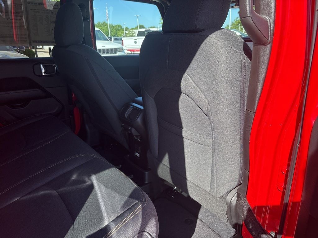 2025 Jeep Wrangler Sahara 4xe