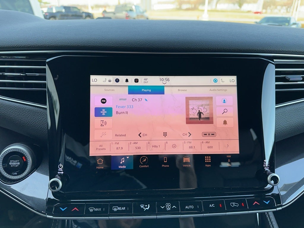 2024 Jeep Wagoneer Base