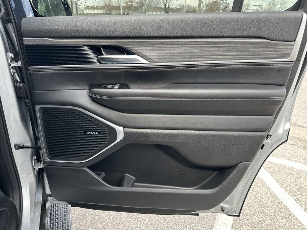 2024 Jeep Wagoneer Series III